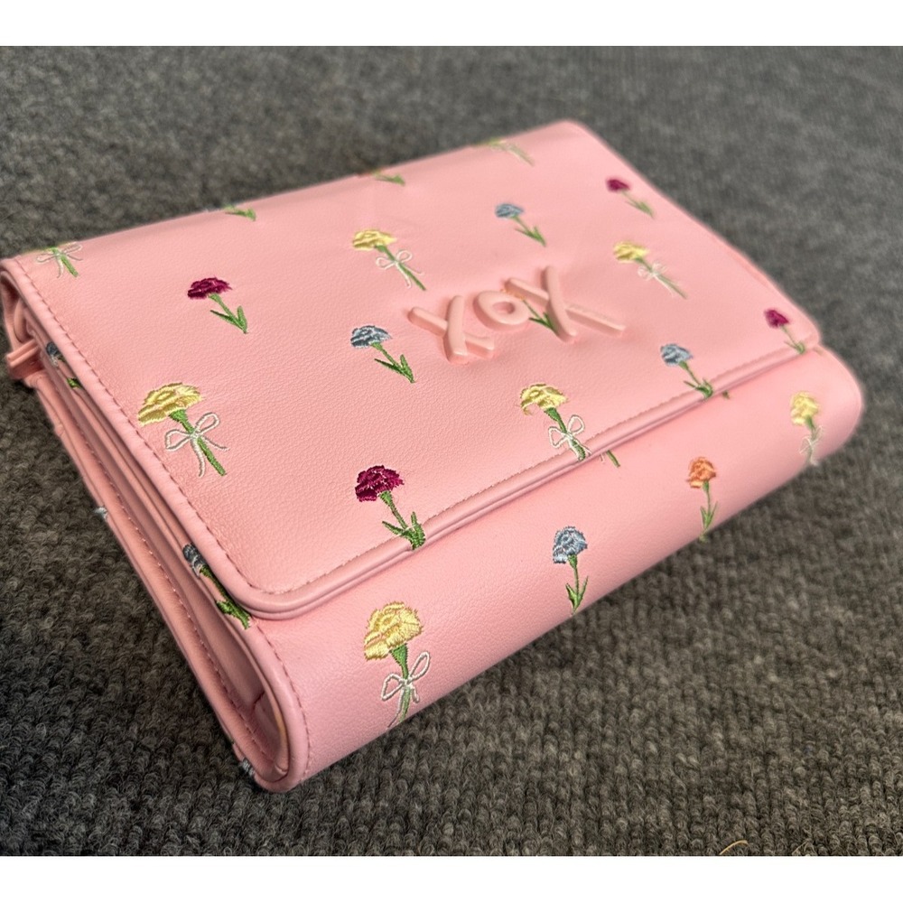 Betsey Johnson Crossbody XOX Spring Floral Summer Pink Clutch 7x8 Bag Purse